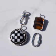 Load image into Gallery viewer, Agate &amp; Checkered Charm Necklace